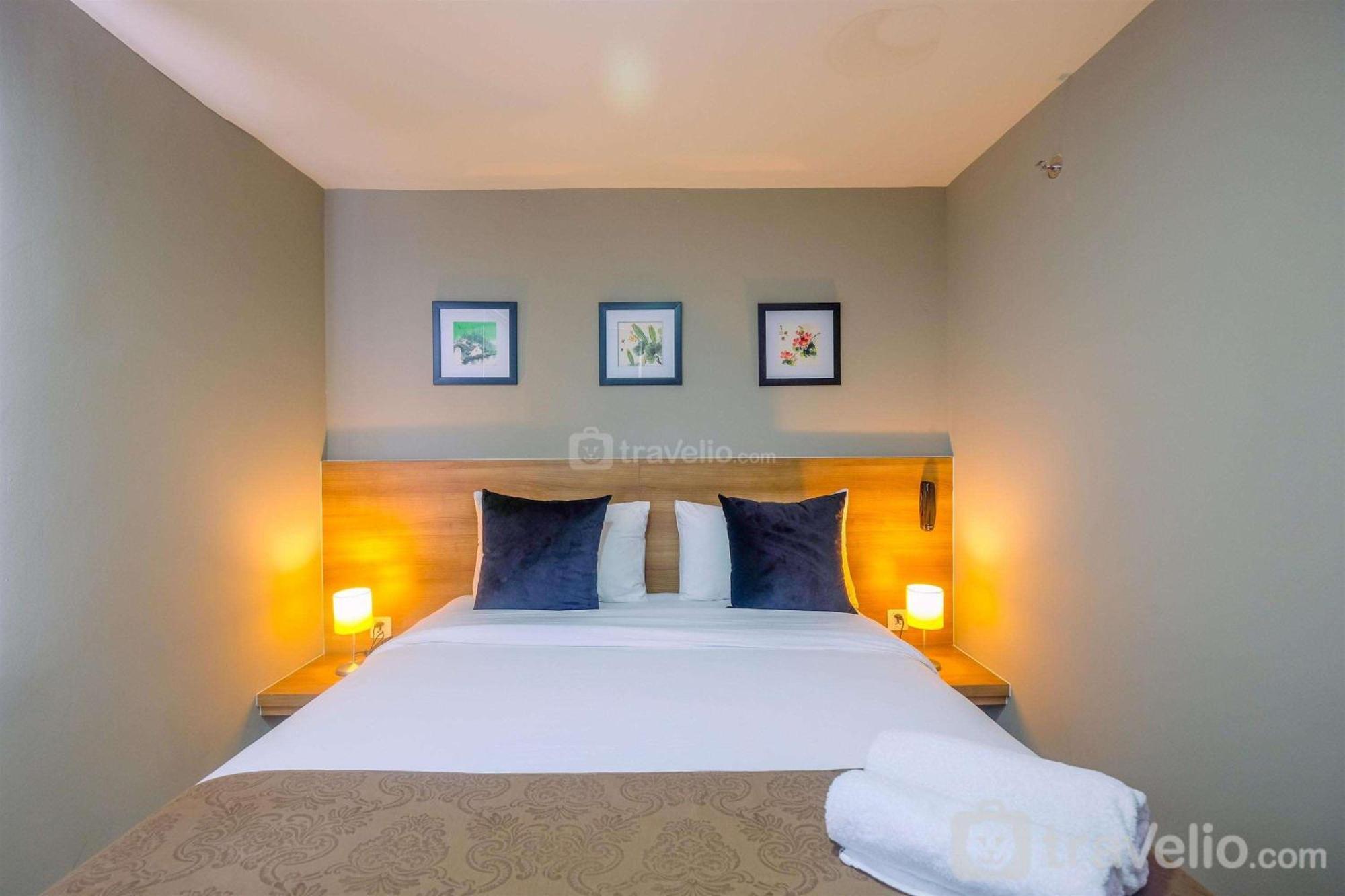 Fully Furnished With Comfortable 1br At Mustika Golf By Travelio Apartemen *